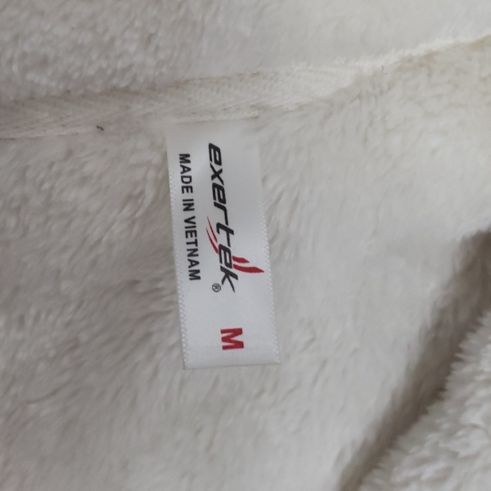 Extra soft zip up - Picture 3 of 3